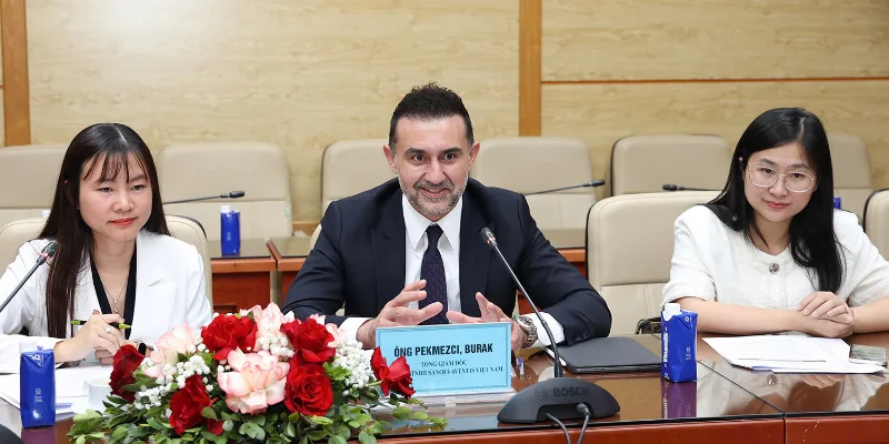 Chuyển giao công nghệ 3 loại vắc xin tiên tiến cho Việt Nam