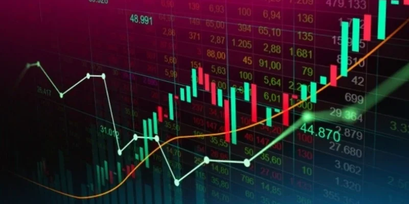 "Cú hích kép" - Khi các mảnh ghép vĩ mô hội tụ