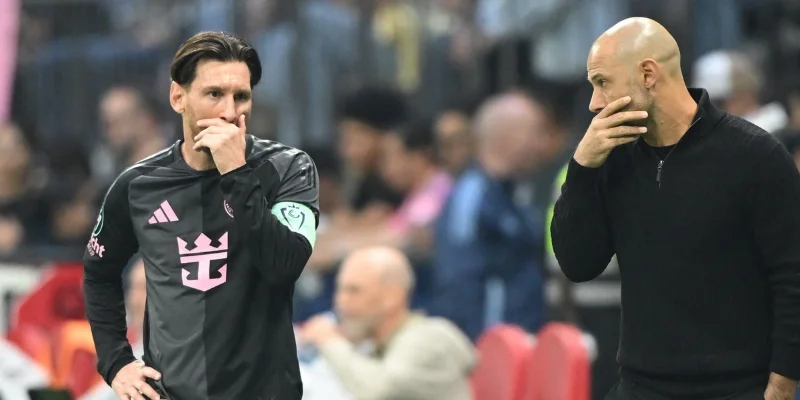 Những "vết rạn" dẫn đến quyết định từ biệt