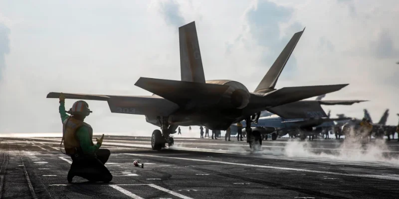 Phản ứng từ đồng minh và cuộc chiến đơn phương của Mỹ